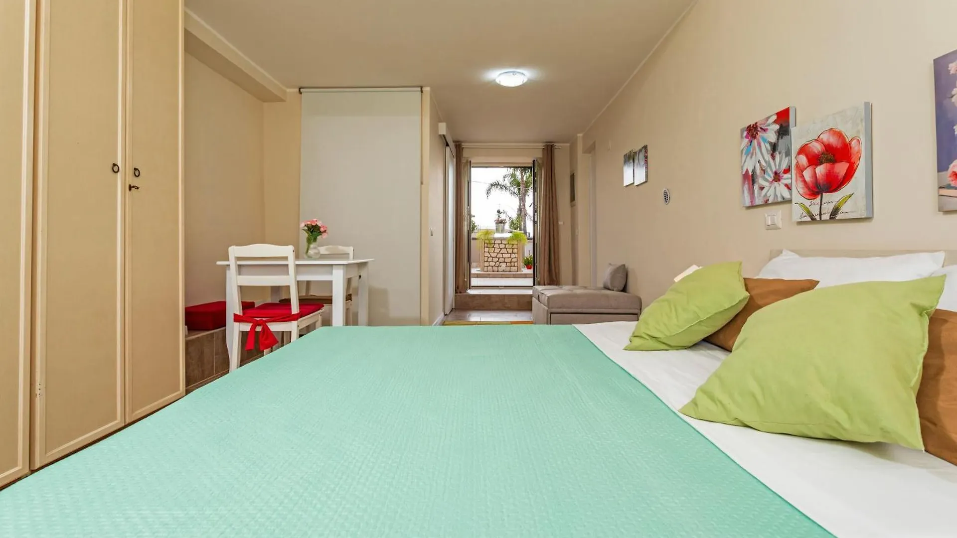 Petra Janca Apartamento Aci SantʼAntonio Itália